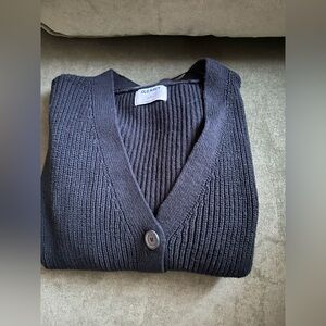 Old Navy Women’s Black Sweater
